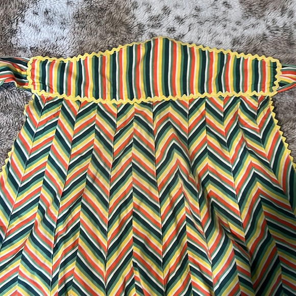 Adorable Vintage Apron - Picture 2 of 4